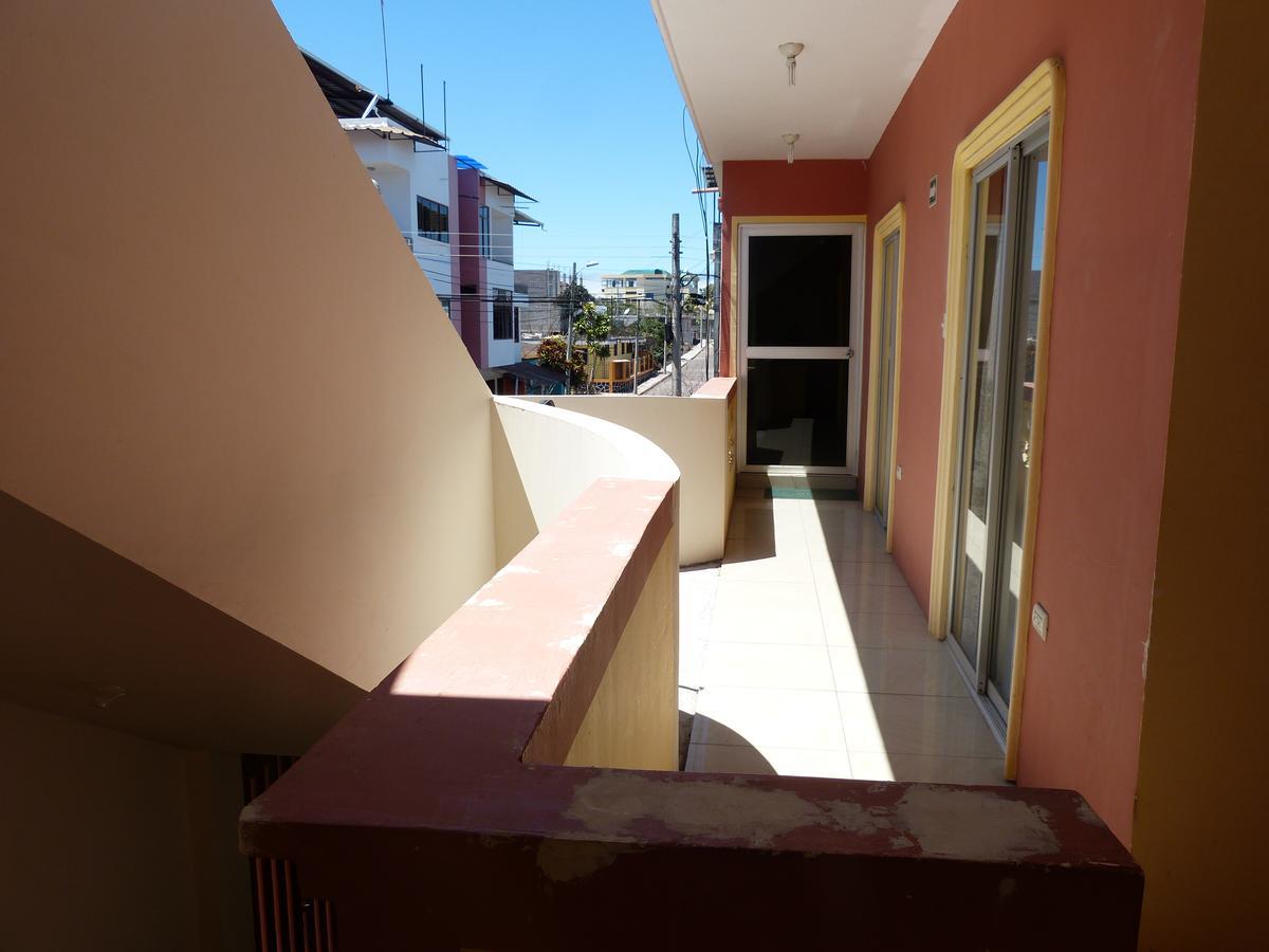 Hostal Terito Puerto Baquerizo Moreno Exterior foto